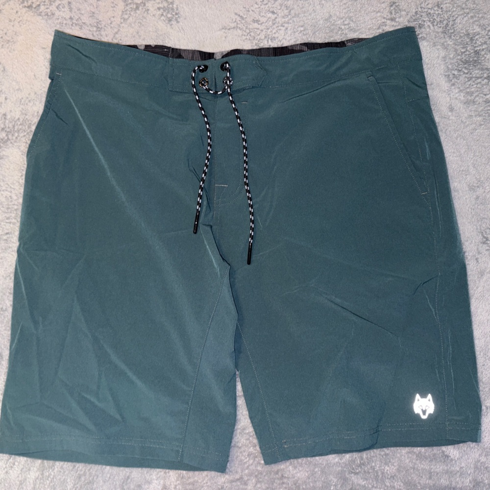 Men's Dark Green Athletic Shorts with Drawstring